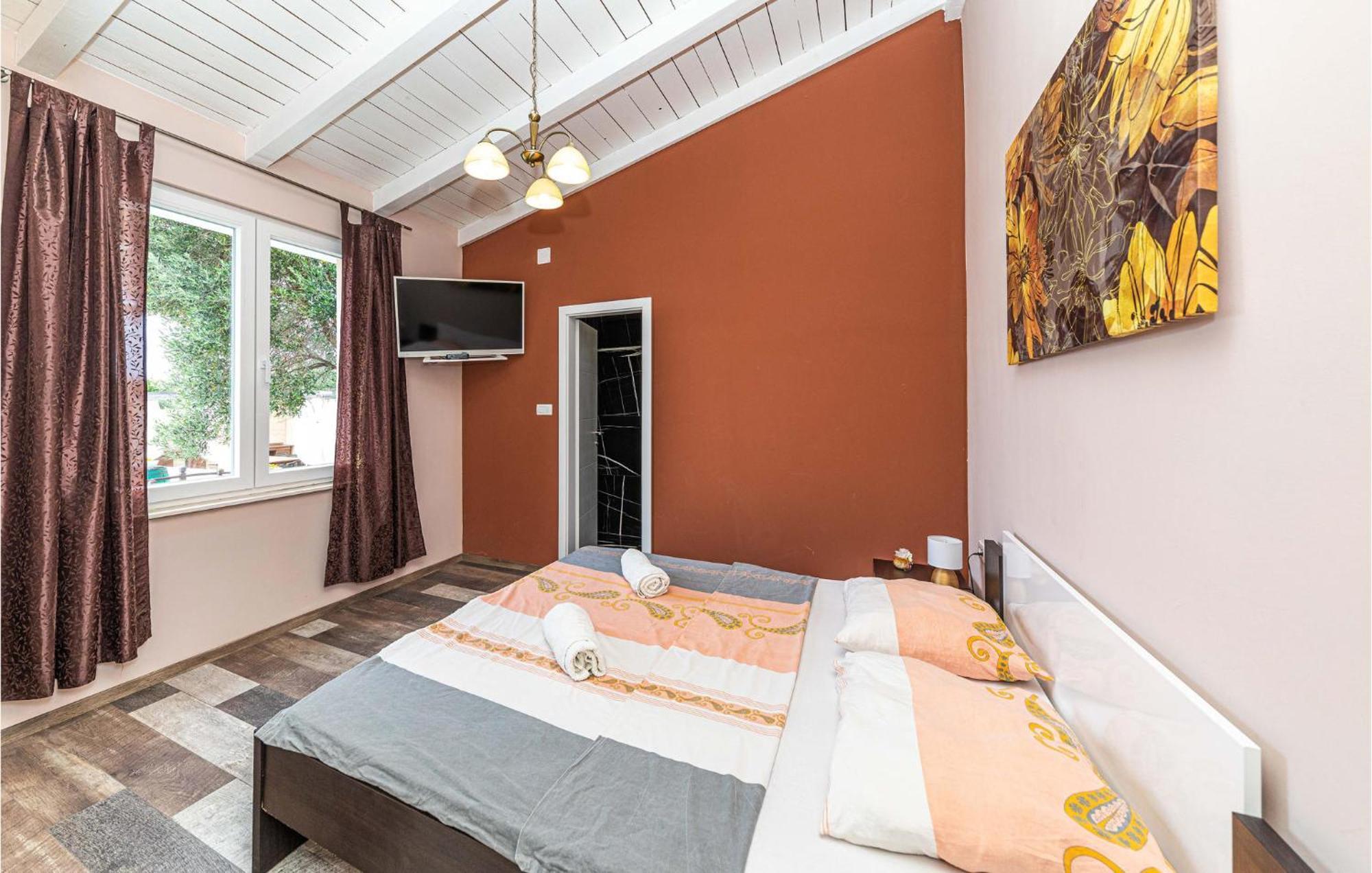 Nice Home In Kastel Sucurac With Wifi Каштела Экстерьер фото